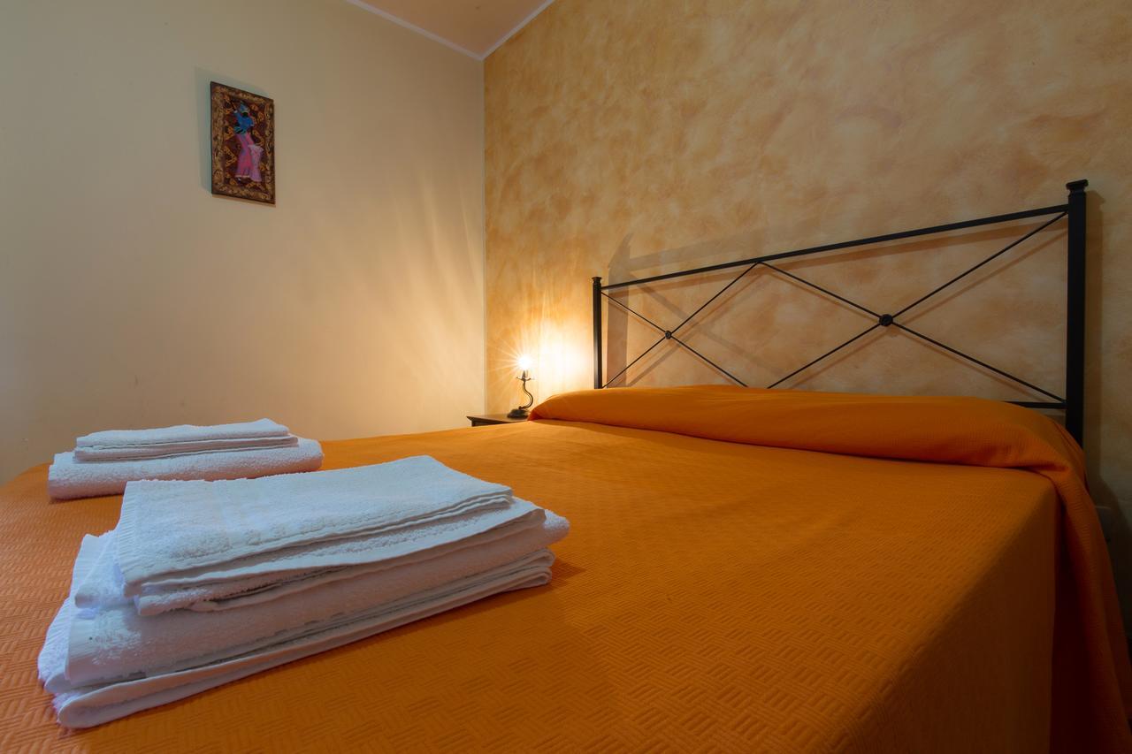 Turismo Rurale Il Sole Villa Sant'Angelo di Brolo Стая снимка
